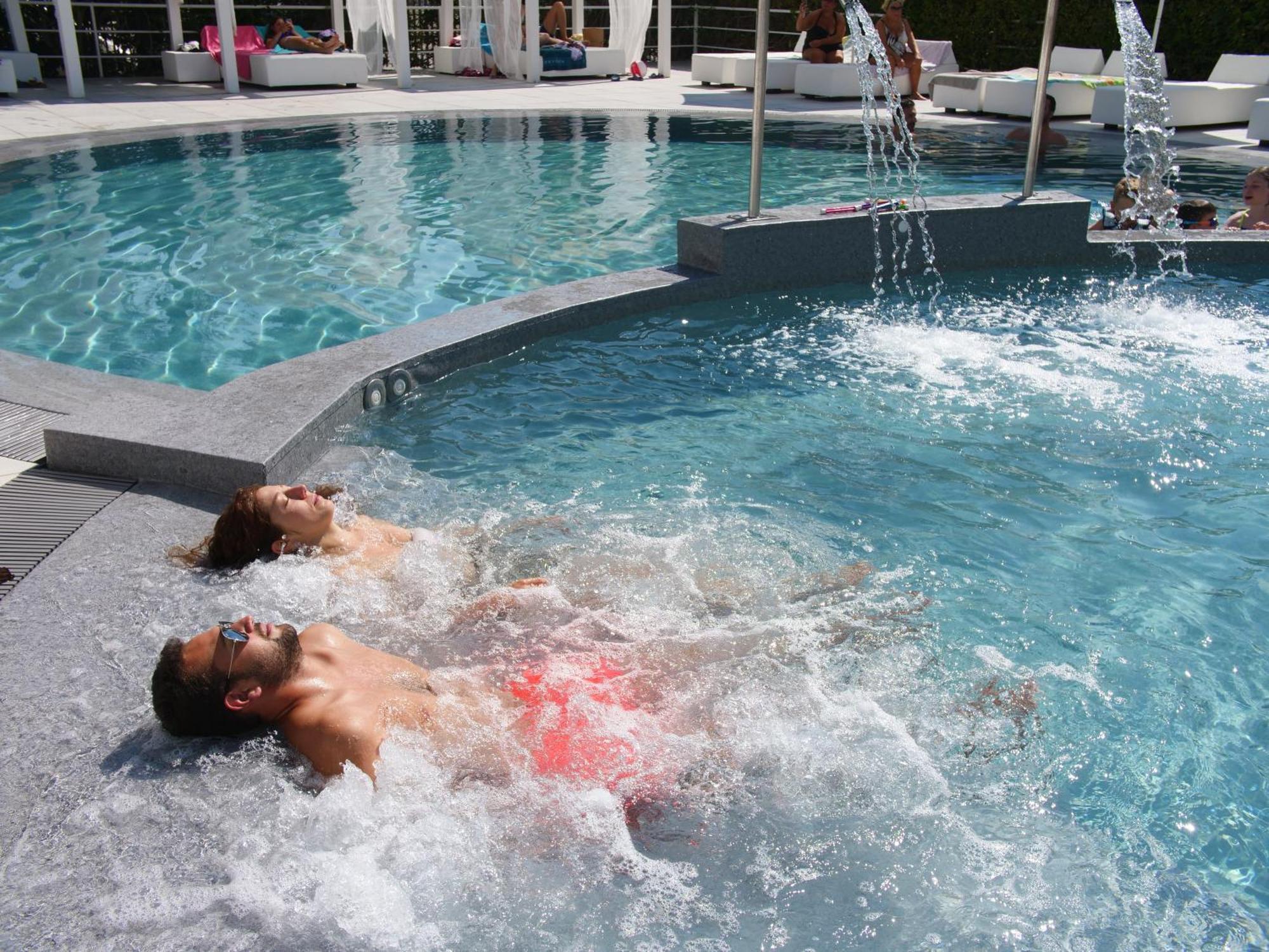 Oxygen Lifestyle Hotel Viserbella di Rimini Dış mekan fotoğraf